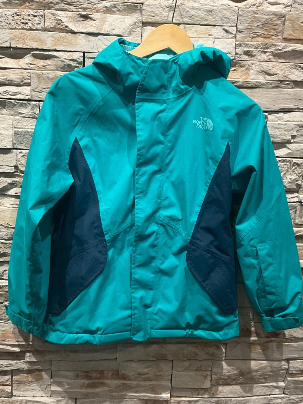 The North Face  Girls  Kira Triclimate  Jacket, Color Teal/ Black, Size 10-12